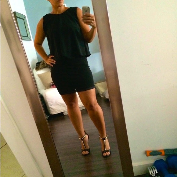 Black Dress - Picture 4 of 4